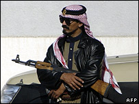 Suudi Arabistan güvenlik görevlisi
