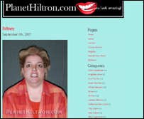 Reprodução da página do Planet Hiltron, com foto de Britney Spears