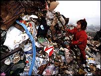 Arnavutluk'ta fakir bir çocuk