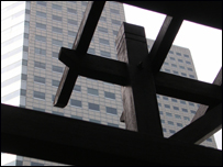 Suntec City được nói là thương xá lớn nhất khu vực