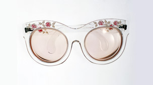 Flower glassses|70|Elton John 