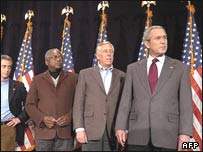 جورج بوش و جمعی از رهبران دموکراتها