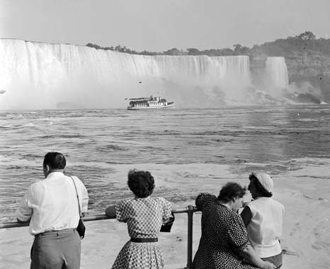 Visitors at Niagara Falls