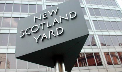 Fachada da sede da Scotland Yard em Londres