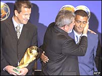 Dunga, Lula e Romário no evento da Fifa