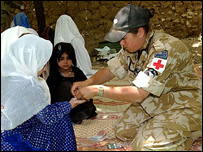 افغانستان میں بڑی تعداد غیرملکی اہلکار اور فوجی موجود ہیں