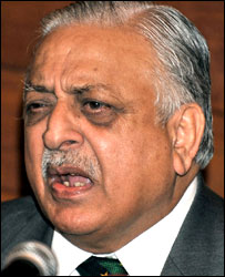 एजाज़ बट