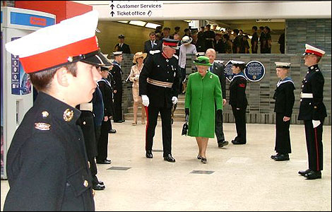 The Queen at Blackburn train station