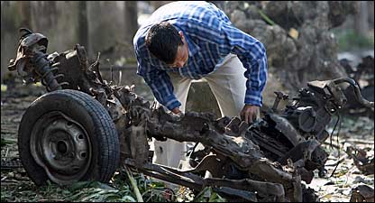 असम में धमाके