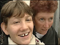 Katie Thorpe e a mãe, Alison. 