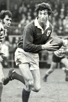 Tony Gray yn chwarae i dim London Welsh