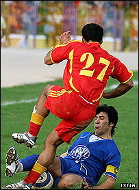 بازی فولاد خوزستان و استقلال تهران