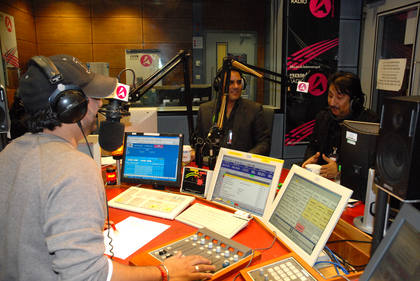 Sunday 9 March 2008 - Heera Live Interview