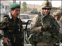 سرباز افغان و ناتو در قندهار