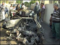 मस्जिद के बाहर विस्फोट