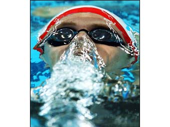 Methiant fu ymgais y Cymro Thomas Haffield yn rhagras y ras gymysg unigol dros 400m ar ddiwrnod cyntaf y cystadlu yn Beijing