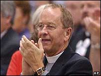 O reverendo, e agora bispo da Igreja Anglicana americana, Gene Robinson