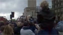 Crowds waiting for the spider to wake up