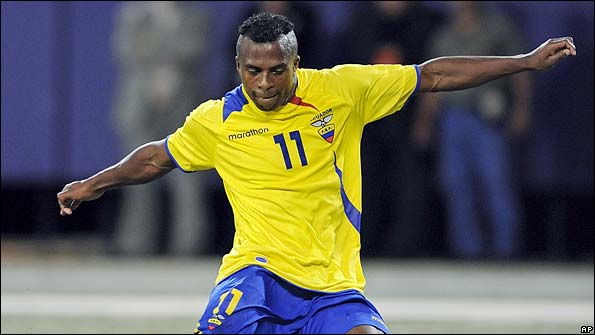Christian Benitez in action for his country