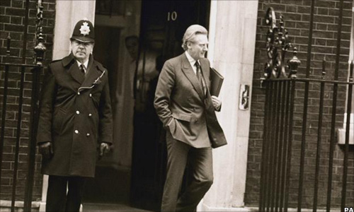 Michael Heseltin leaving 10 Downing St