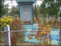LTTE monument in Sampur (photo Elmo Fernando)