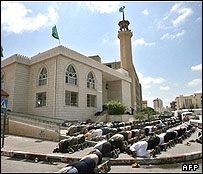 نمازگزاران در غزه