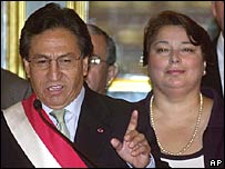 O presidente peruano Alejandro Toledo (esq.) e Beatriz Merino