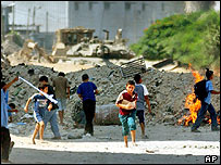 Crianças palestinas