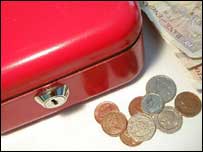 有些小年轻贷款比例超过100%