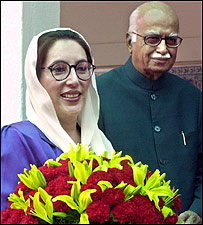 اڈوانی اور بینظیر 