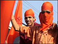 گجرات فسادات پر مبنی فلم فائنل سولوشن کا ایک سین