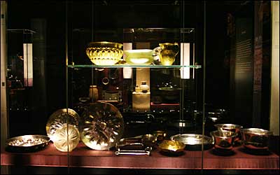 ظروف هخامنشی