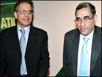 ایس این مینن اور آصف شاہ 