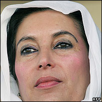 Ex-premiê Benazir Bhutto