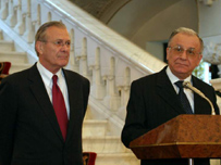 Donald Rumsfeld si Ion Iliescu