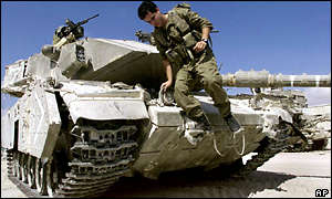 Podle svědků zahynuli někteří z 11 Palestinců při přestřelkách s vojáky