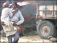 मऊ में दंगे