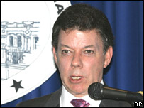 O ministro da Defesa da Colômbia, Juan Manuel Santos