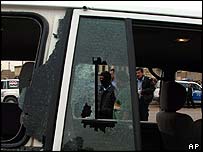 Carro do governador de Bagdá após atentado