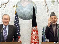 रम्सफ़ेल्ड और करज़ई