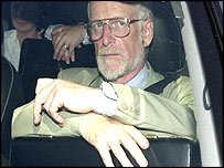 O especialista em armas David Kelly