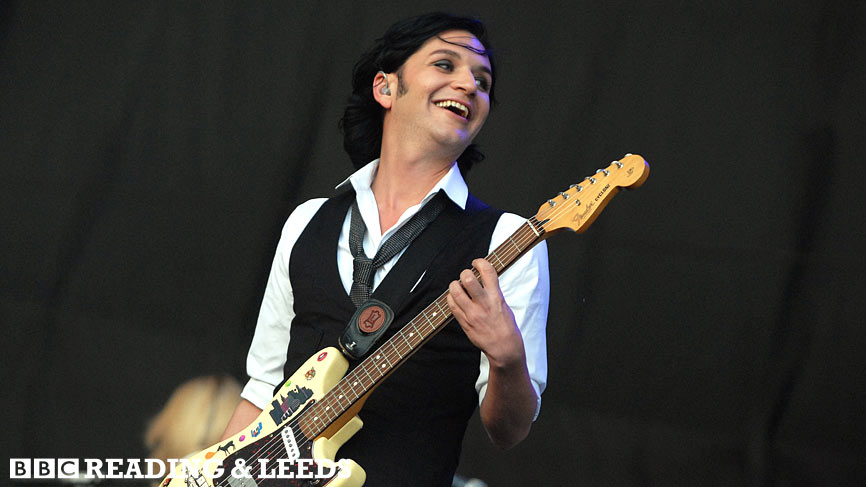 Placebo perform at Reading and Leeds 2009
