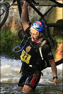 Gill Watson in action | Photo: Sleepmonsters.co.uk