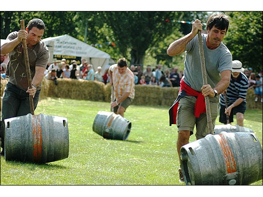 Corrida de barris de cerveja (Foto: Wacky Nation)