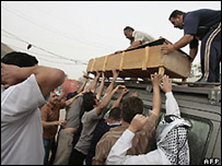 بغداد میں بم دھماکے کا شکار(فائل فوٹو)