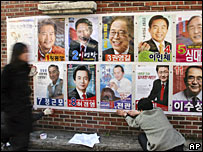 Áp phích cổ động người dân đi bầu cử