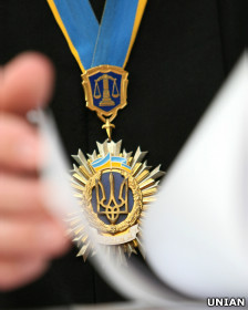 Мантія судді Київського апеляційного адмінсуду 