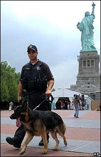 'स्टेच्यू ऑफ़ लिबर्टी'