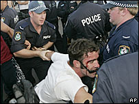 Olaylar sonrası gözaltına alınan bir genç