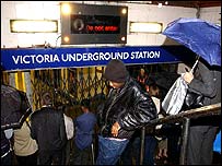 В Лондоні не працює метро